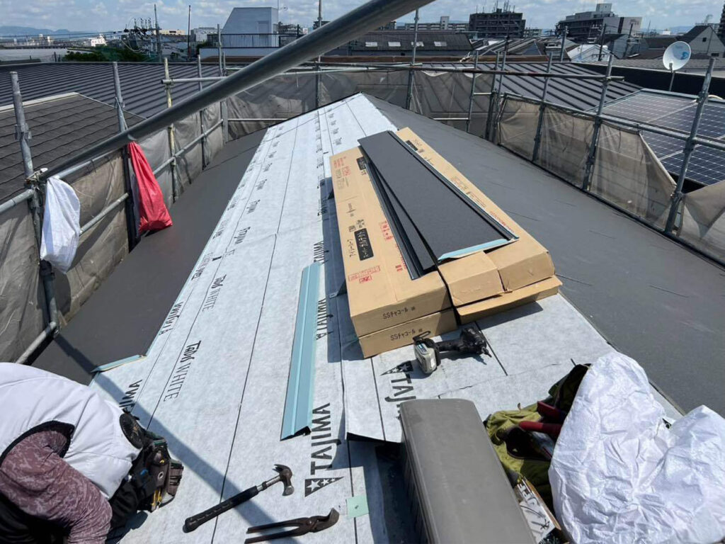 西淀川区屋根葺き替え施行中