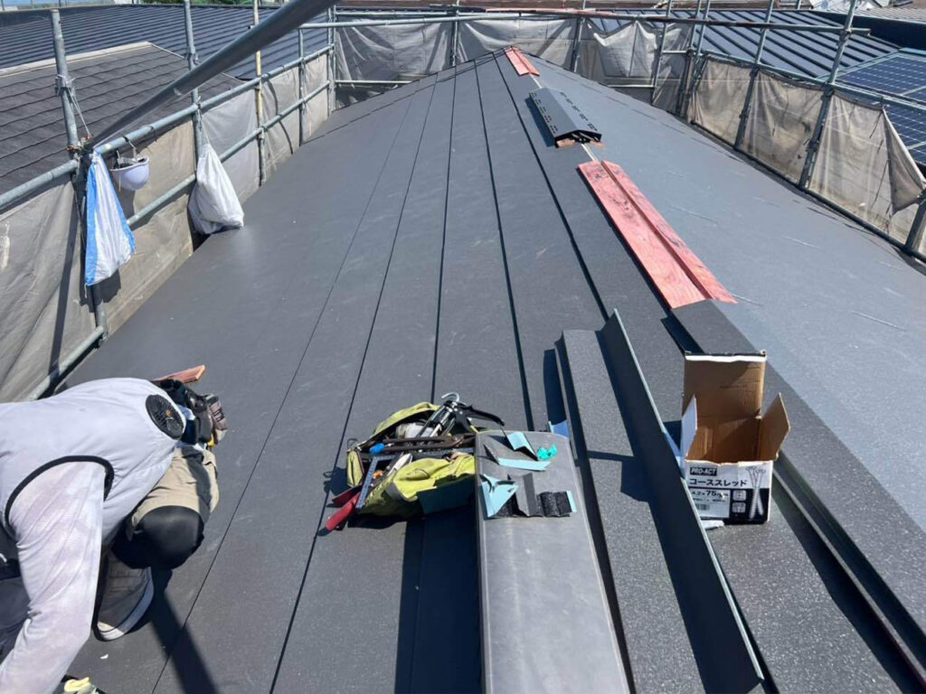 西淀川区屋根葺き替え施行中