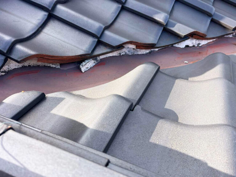 豊中市　瓦屋根修繕　ビフォー