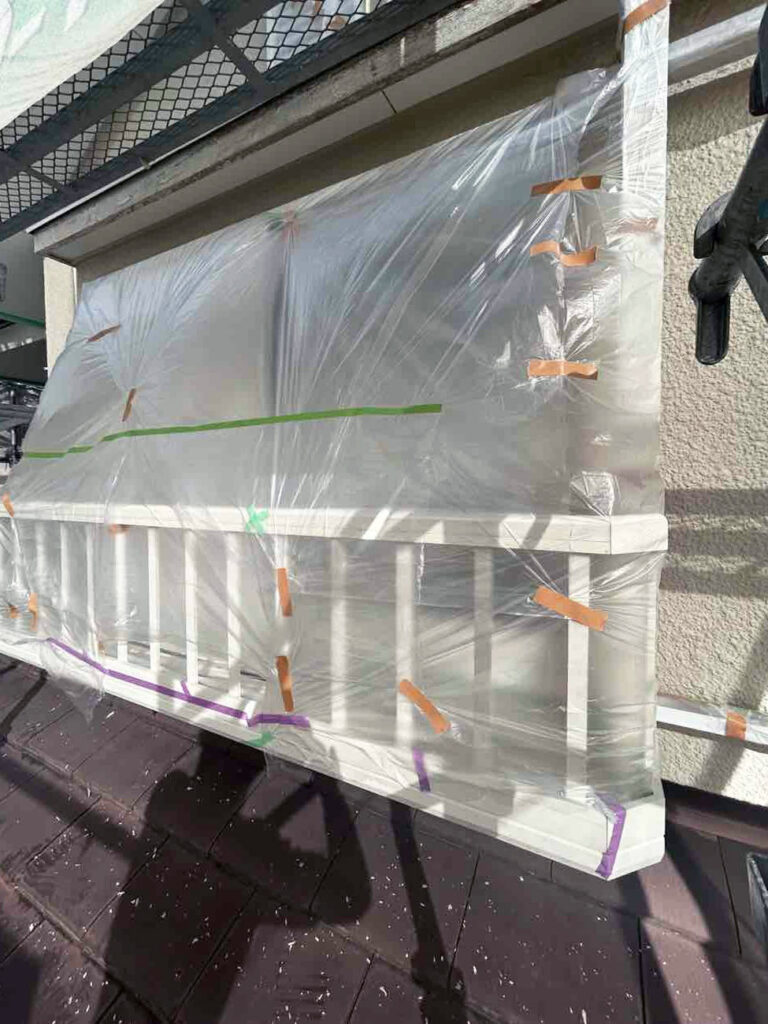 川西市　外壁塗装リフォーム　施行中